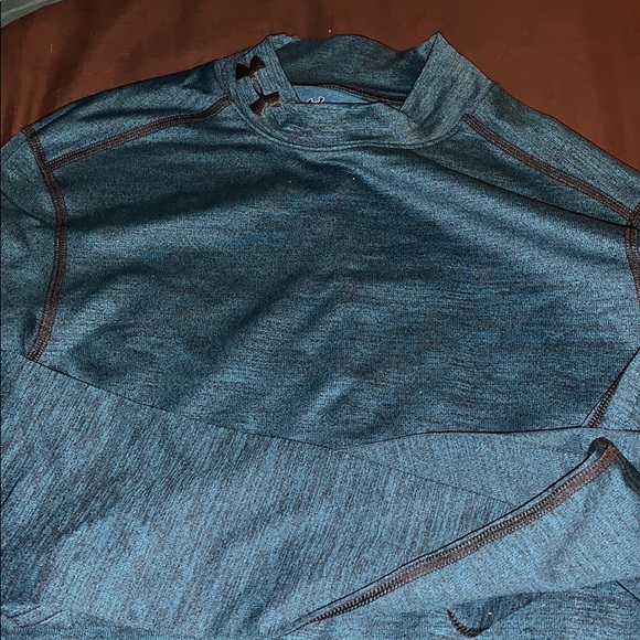 Under Armour Other - Thermal long sleeve shirt